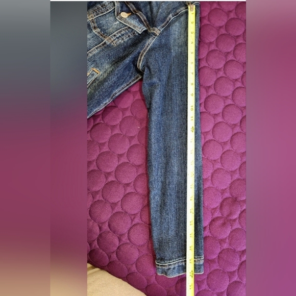 Maurices Dark Wash Released Hem Denim Jacket Size Large - Picture 5 of 9